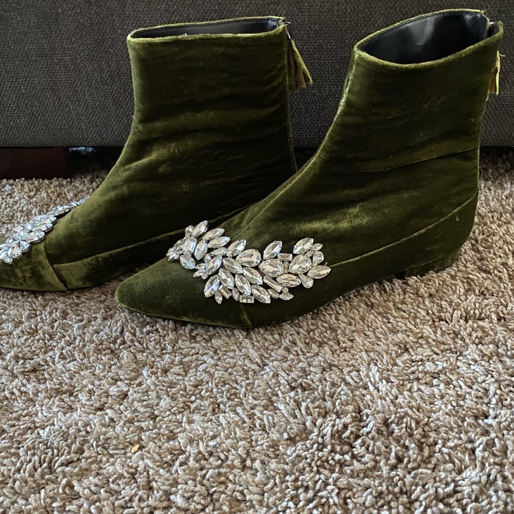 Velvet booties